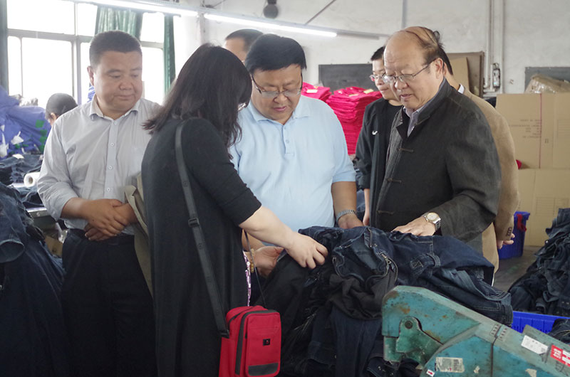 Leadership inspection Company workshop env..